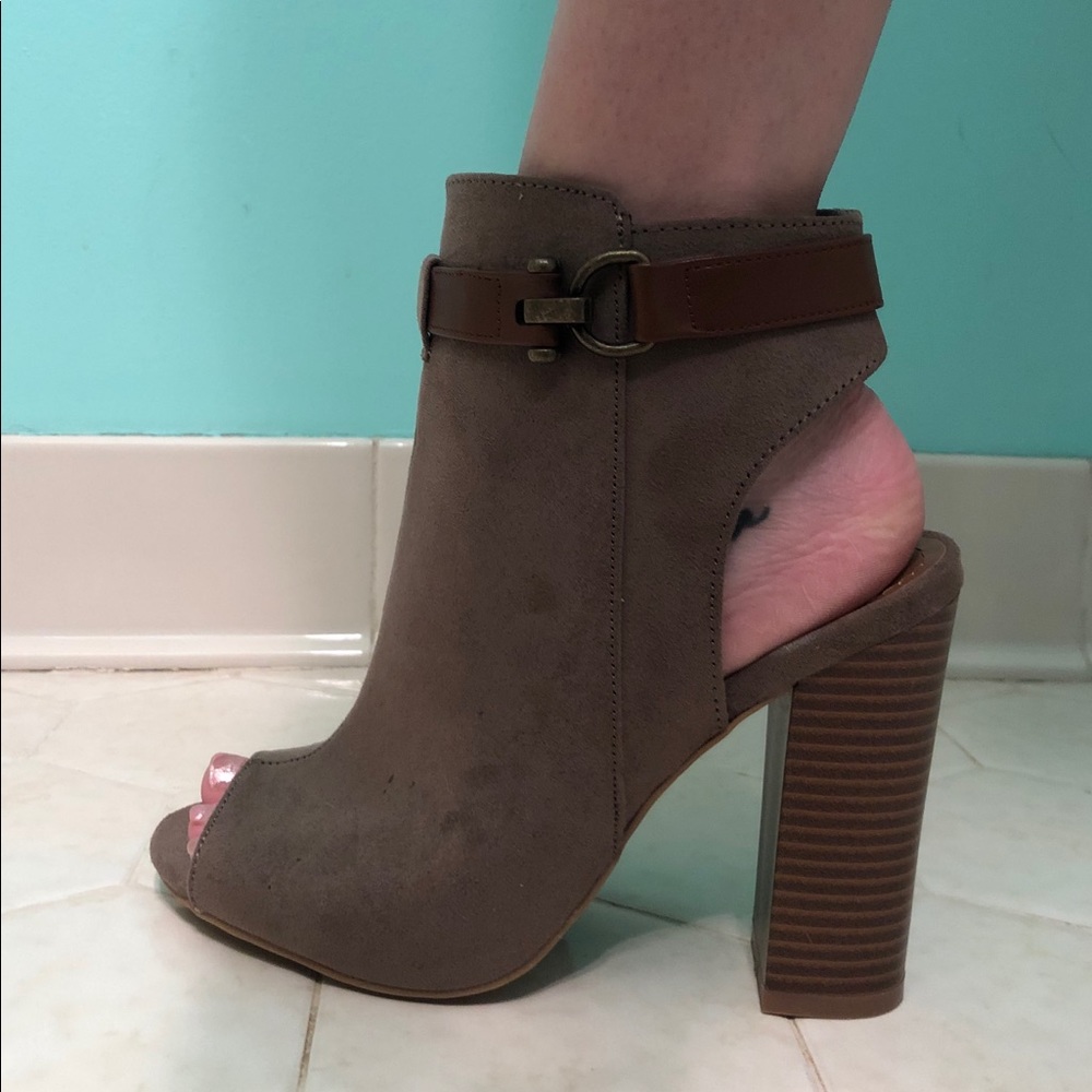 Bamboo ANKLE BOOTIES. Worn ONCE. Size 6 1/2.